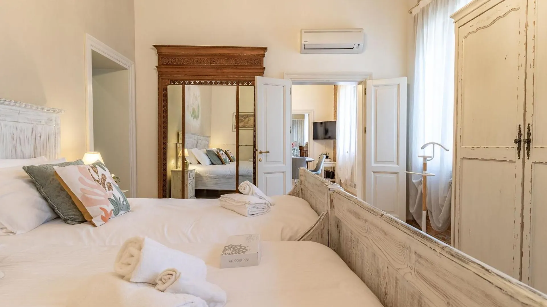 Italian Experience-Riva Degli Schiavoni Boutique Apartment Venice