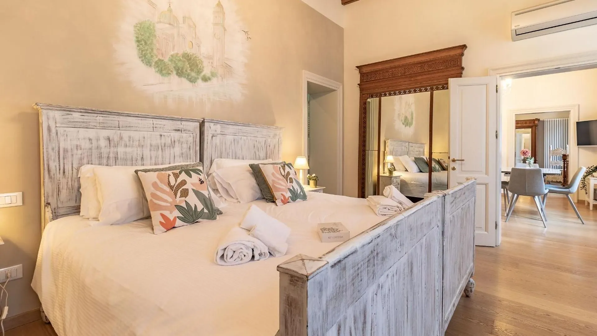 Italian Experience-Riva Degli Schiavoni Boutique Apartment Venice