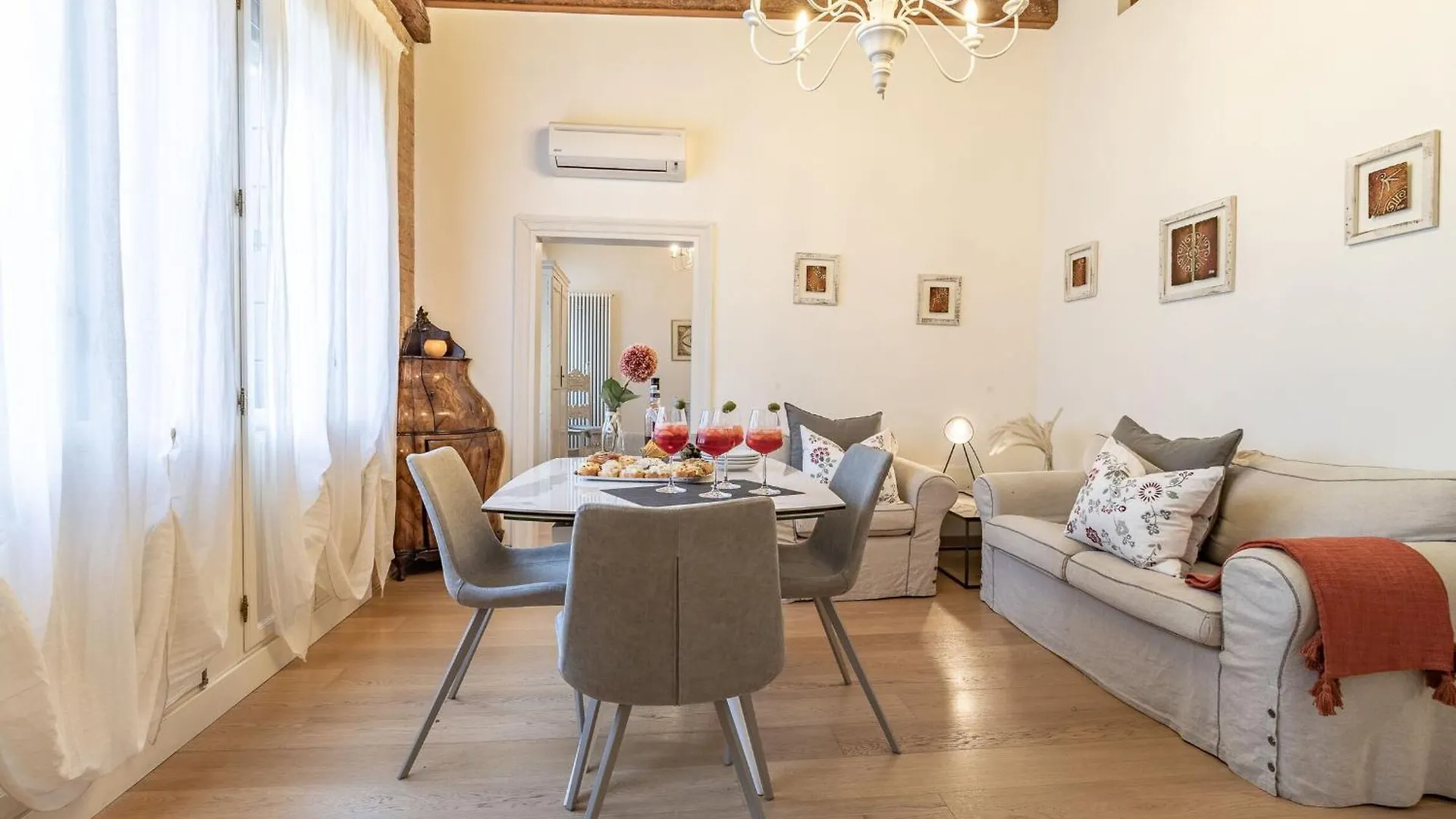 Italian Experience-Riva Degli Schiavoni Boutique Apartment Venice
