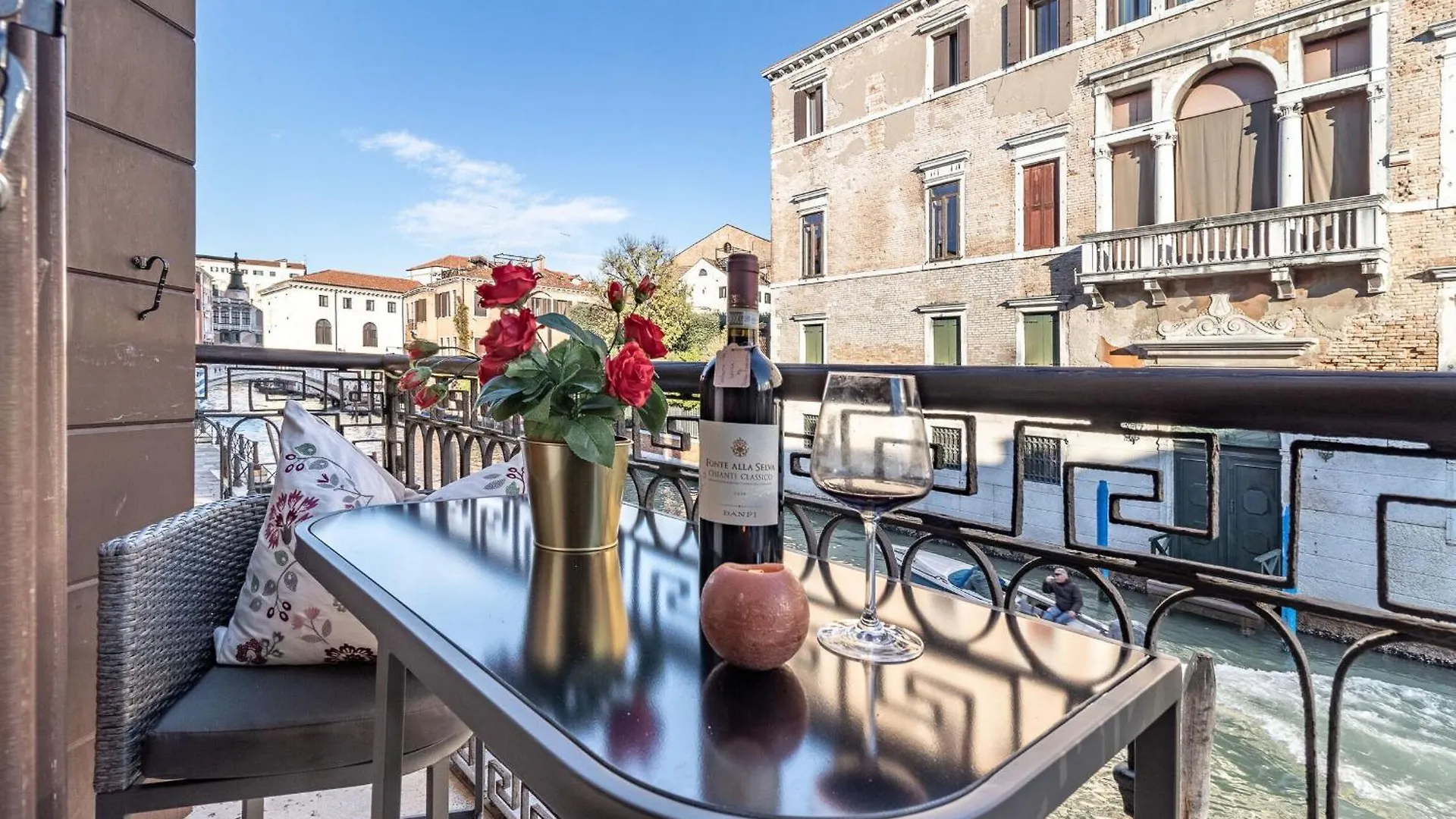 Italian Experience-Riva Degli Schiavoni Boutique Apartment Venice Italy